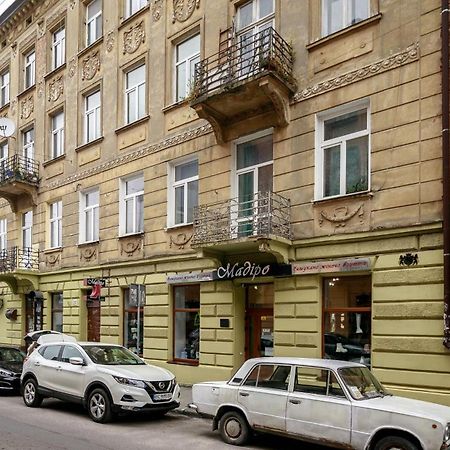 Golden Violin ! Apartments Lviv S Szoba fotó